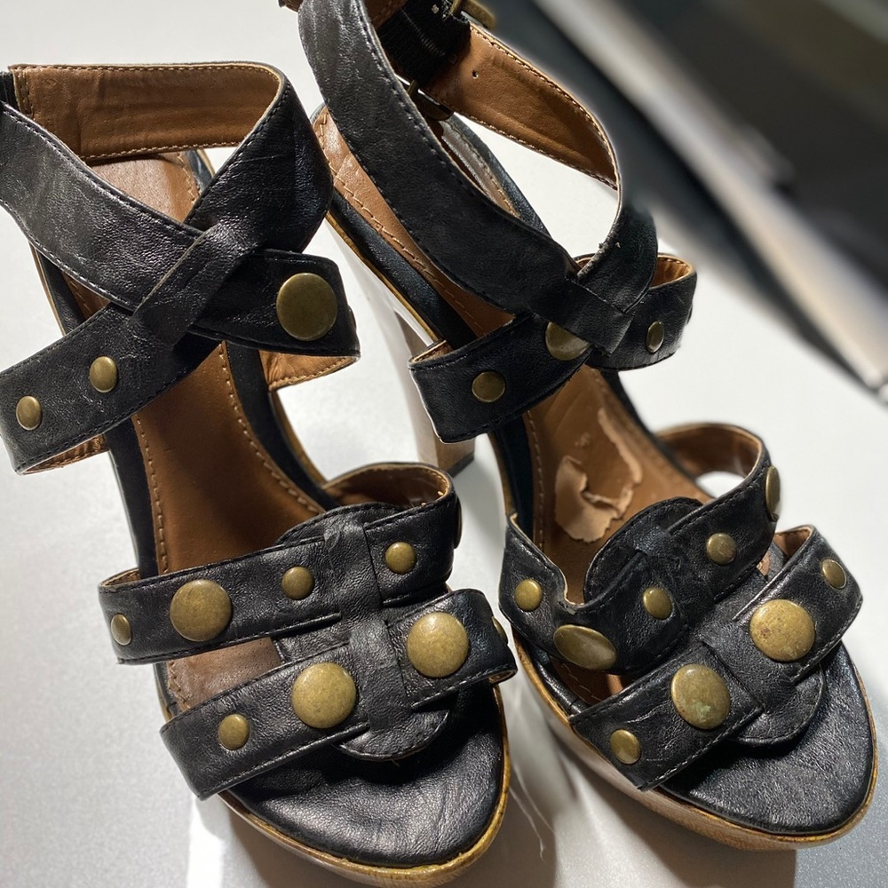 Wooden strappy block heels
